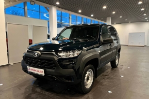 LADA NIVA TRAVEL