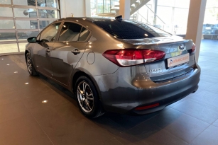 KIA CERATO
