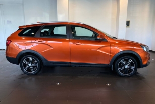 LADA VESTA