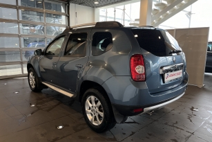 RENAULT DUSTER