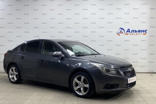 CHEVROLET CRUZE