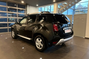 RENAULT DUSTER