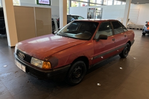 AUDI 80