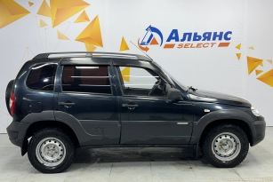 CHEVROLET NIVA