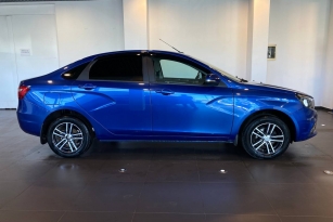 LADA VESTA