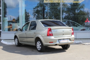 RENAULT LOGAN