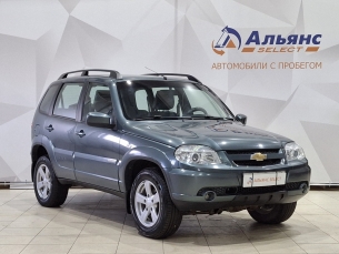 CHEVROLET NIVA