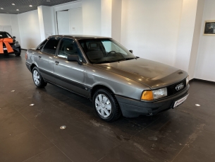 AUDI 80