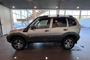 CHEVROLET NIVA