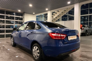 LADA VESTA