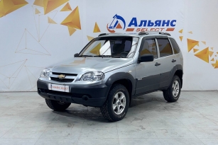 CHEVROLET NIVA