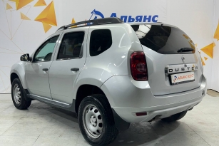 RENAULT DUSTER