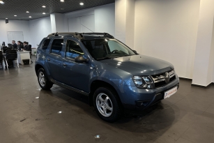 RENAULT DUSTER