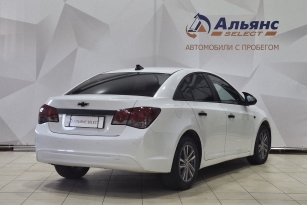 CHEVROLET CRUZE