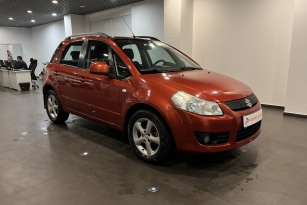 SUZUKI SX4