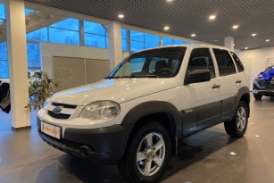 CHEVROLET NIVA