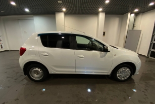 RENAULT SANDERO