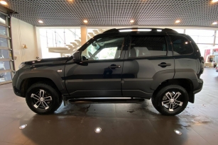 LADA NIVA TRAVEL