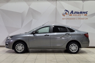 LADA VESTA