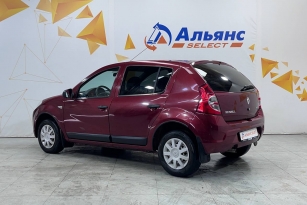RENAULT SANDERO