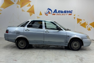 LADA 2110