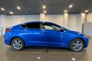 HYUNDAI ELANTRA