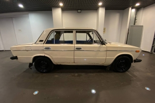 LADA 2106