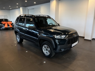 LADA NIVA TRAVEL