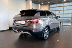 LADA VESTA