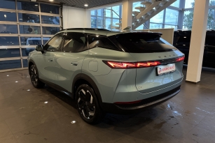 OMODA C7