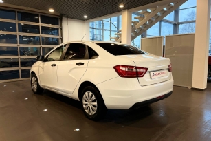 LADA VESTA
