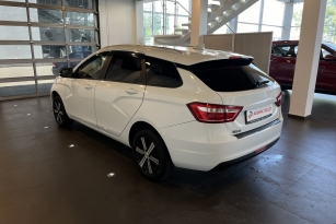 LADA VESTA