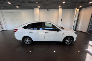 LADA GRANTA