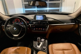 BMW 320I