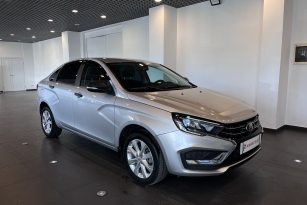 LADA VESTA