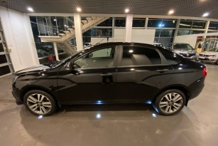 LADA VESTA
