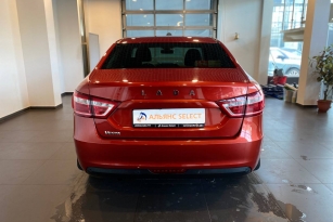 LADA VESTA