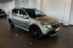 RENAULT SANDERO
