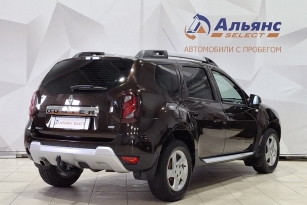 RENAULT DUSTER
