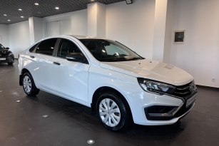 LADA VESTA