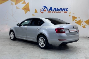 SKODA OKTAVIA