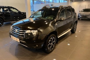 RENAULT DUSTER