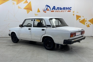 LADA 2105