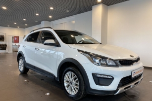 KIA RIO X-LINE