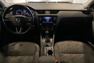 SKODA OKTAVIA