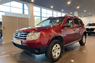 RENAULT DUSTER