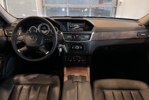 MERCEDES-BENZ E350