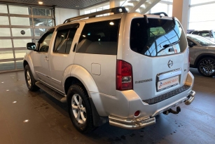 NISSAN PATHFINDER