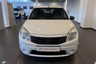 RENAULT SANDERO
