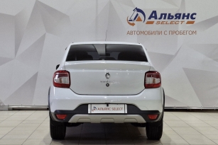 RENAULT LOGAN